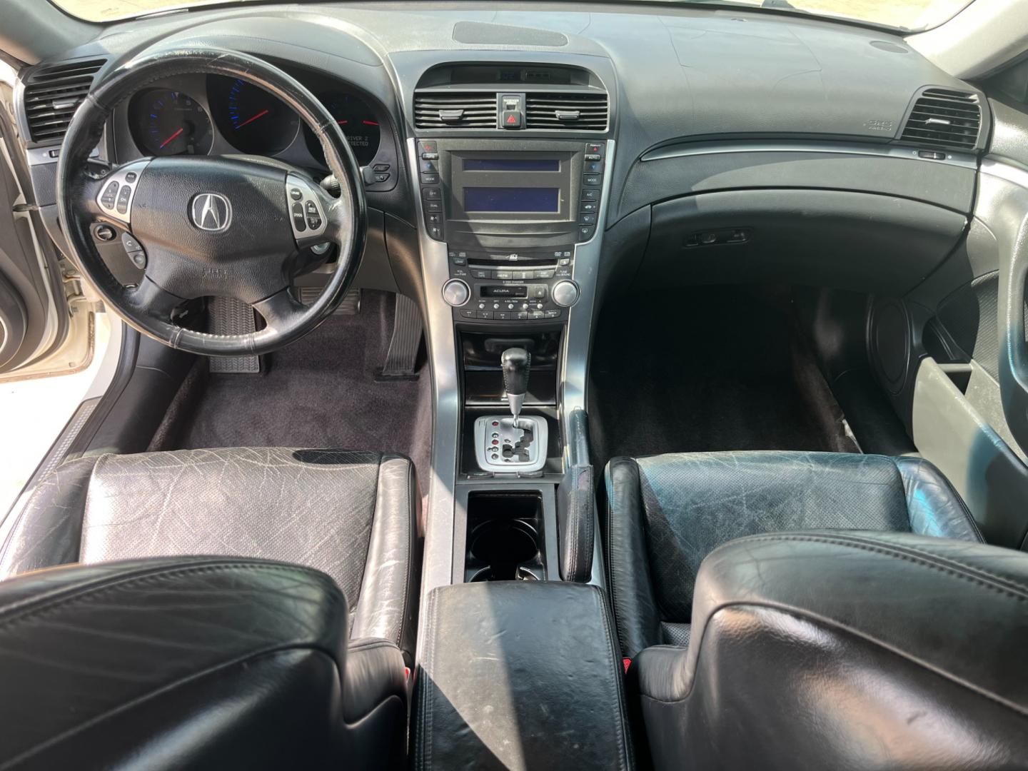 2006 white /TAN Acura TL 5-Speed AT (19UUA66206A) with an 3.2L V6 SOHC 24V engine, 5-Speed Automatic Overdrive transmission, located at 14700 Tomball Parkway 249, Houston, TX, 77086, (281) 444-2200, 29.928619, -95.504074 - Photo#10